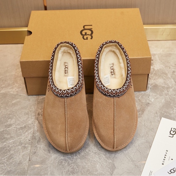 UGG Tasman Slipper Chestnut - Picture 3 of 9